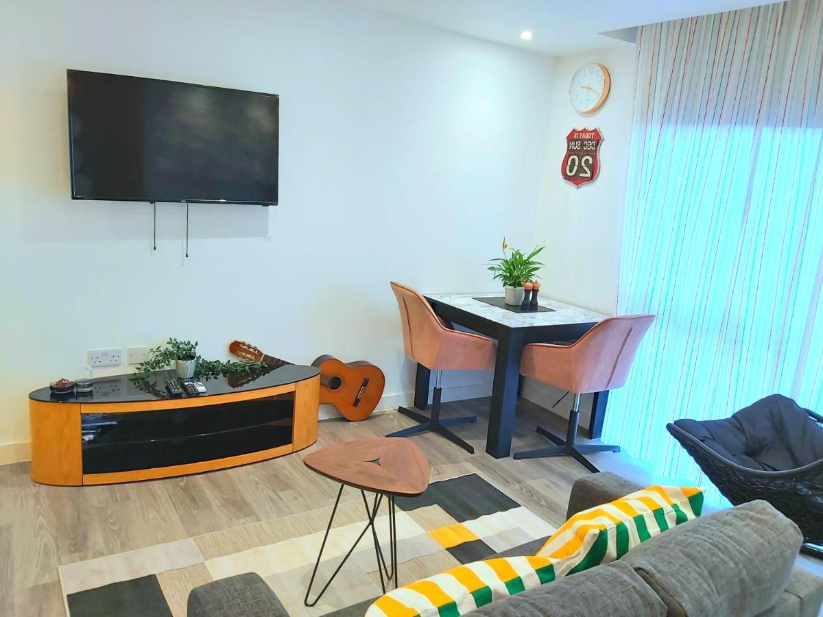 Lovely Studio Apartment Sheffield City Centre - Netflix, Wifi, Digital Tv Luaran gambar