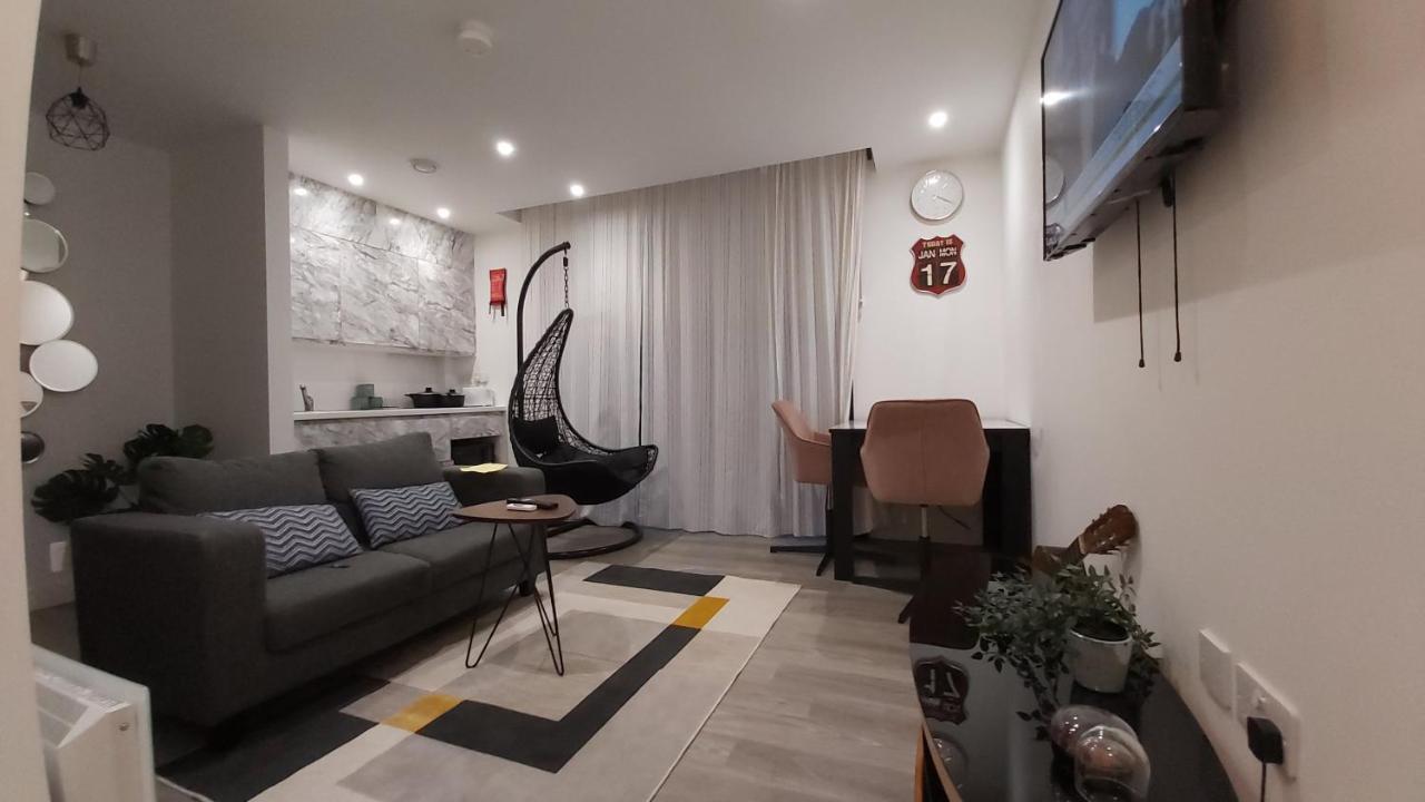 Lovely Studio Apartment Sheffield City Centre - Netflix, Wifi, Digital Tv Luaran gambar