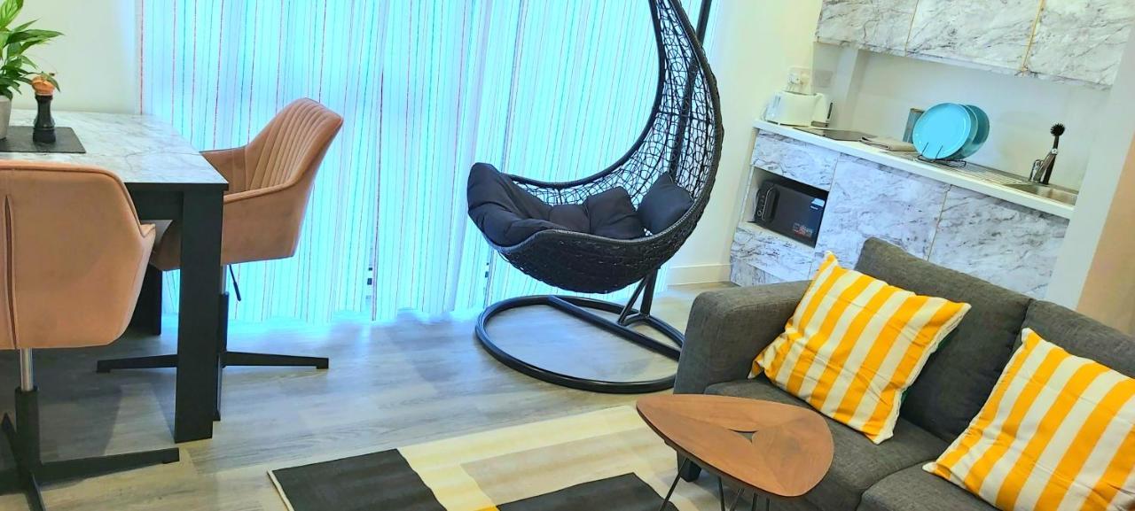 Lovely Studio Apartment Sheffield City Centre - Netflix, Wifi, Digital Tv Luaran gambar