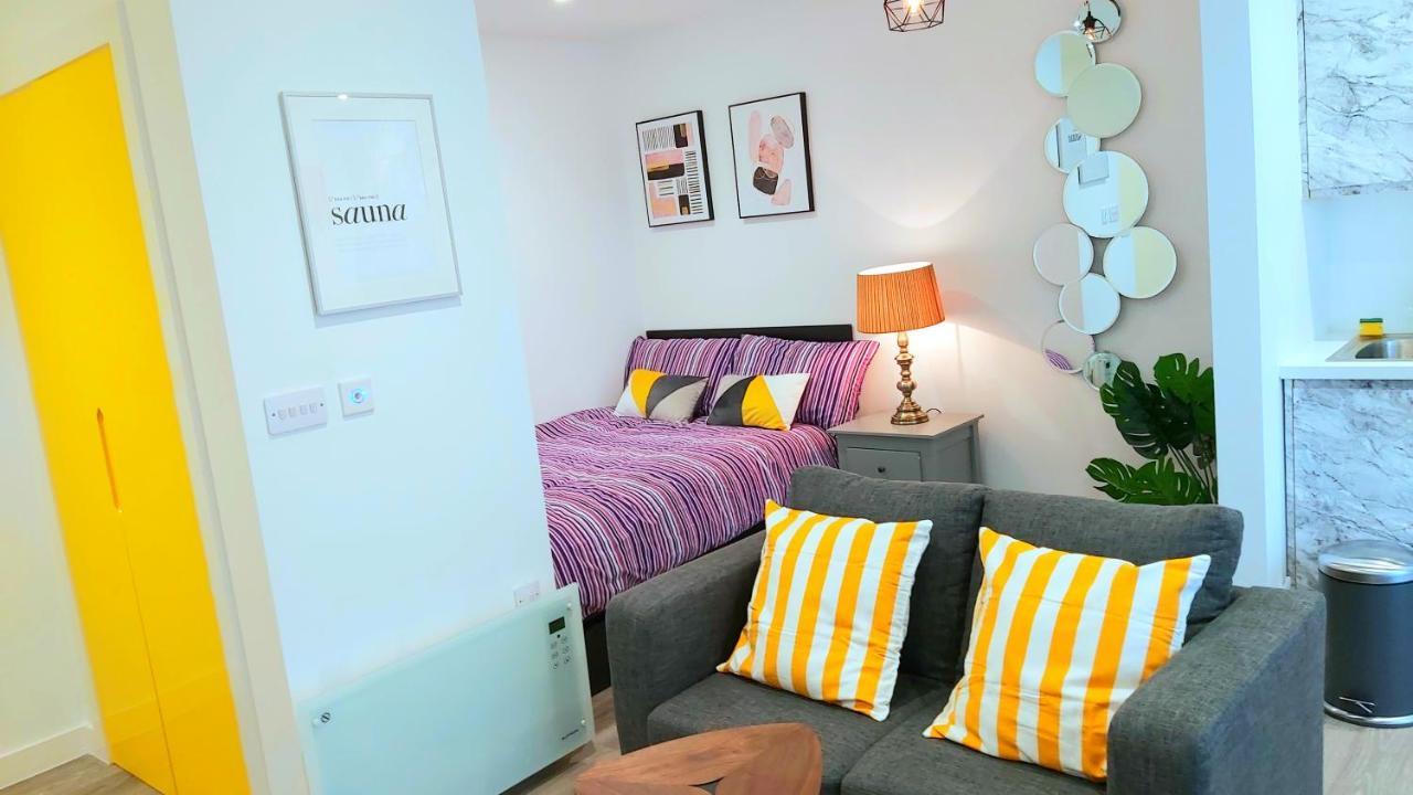 Lovely Studio Apartment Sheffield City Centre - Netflix, Wifi, Digital Tv Luaran gambar