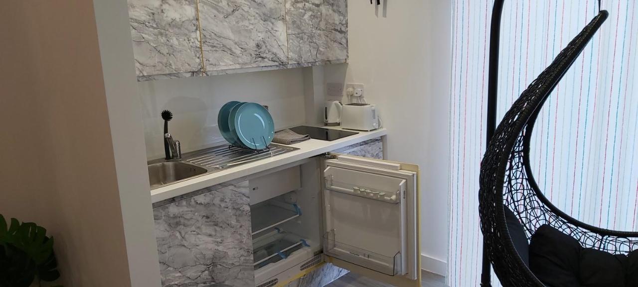 Lovely Studio Apartment Sheffield City Centre - Netflix, Wifi, Digital Tv Luaran gambar