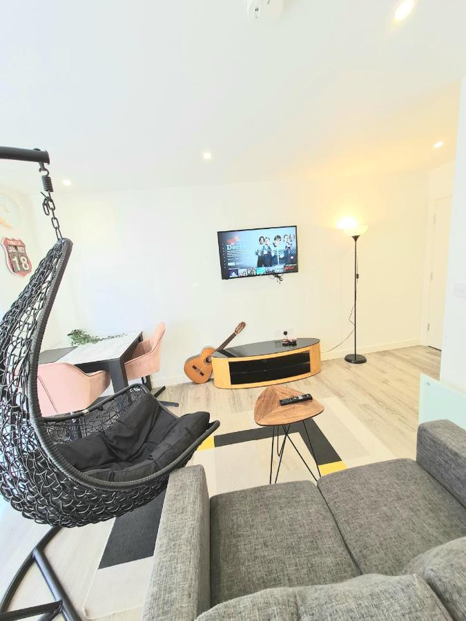 Lovely Studio Apartment Sheffield City Centre - Netflix, Wifi, Digital Tv Luaran gambar